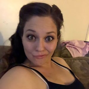 Meet your Posher, Cassie